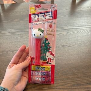Hello Kitty PEZ Candy Dispenser